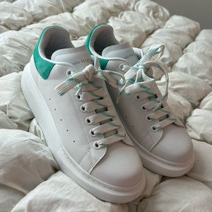 Alexander McQueen Oversized Sneaker